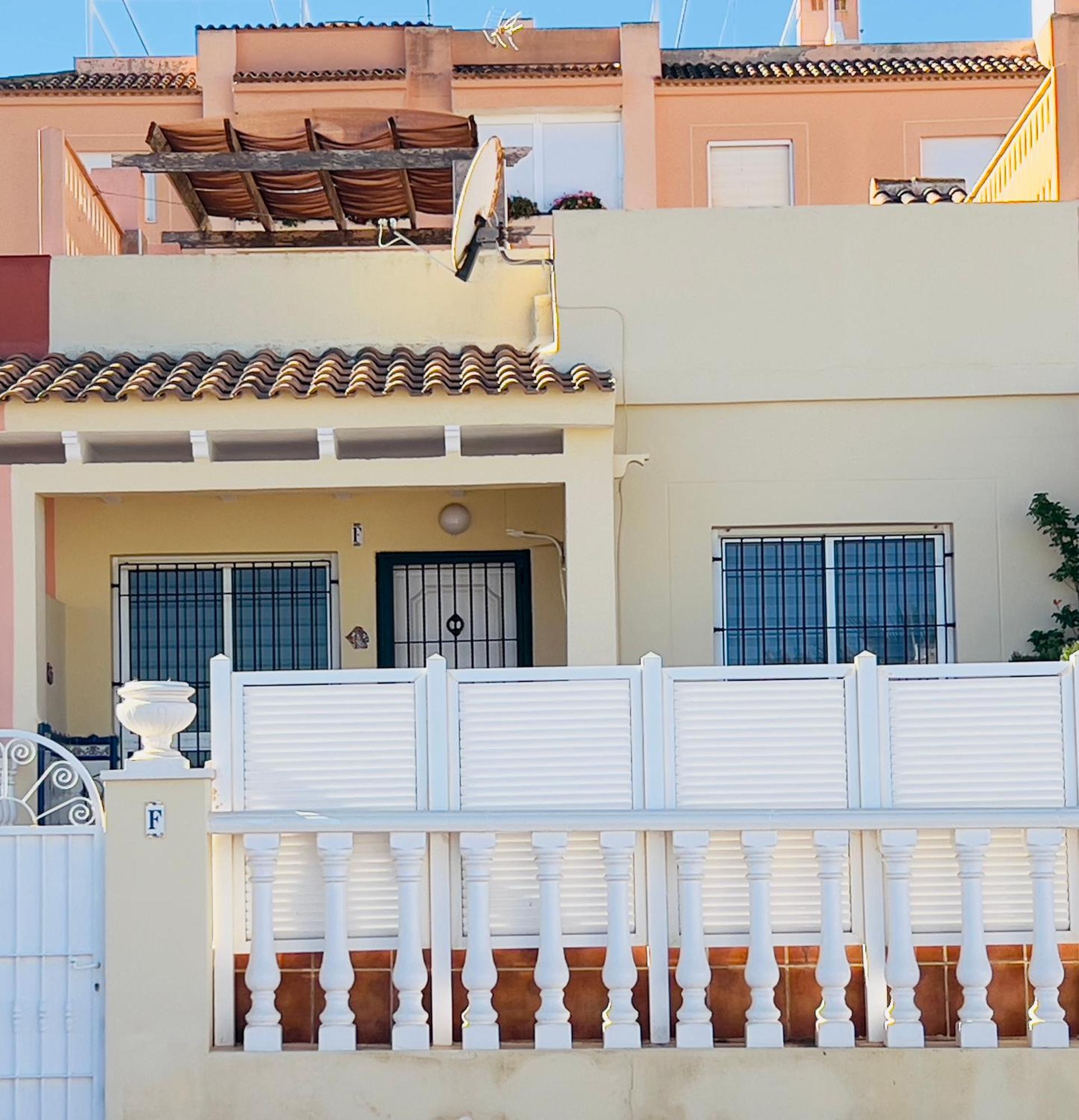 Chalet La Mata ตอร์เรเวียคา ภายนอก รูปภาพ